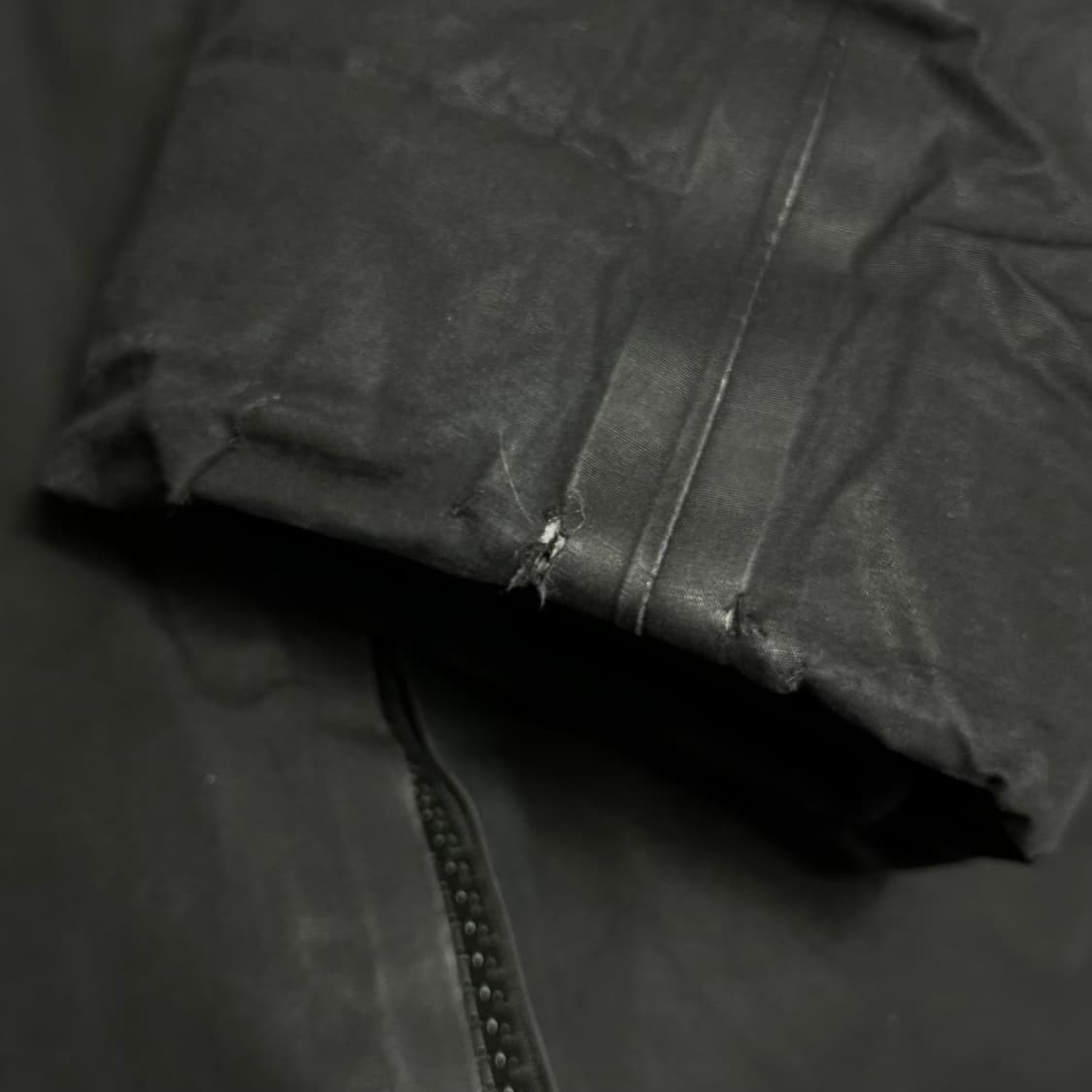 M 스톤아일랜드 블랙 프리마로프트 패딩 상품이미지9