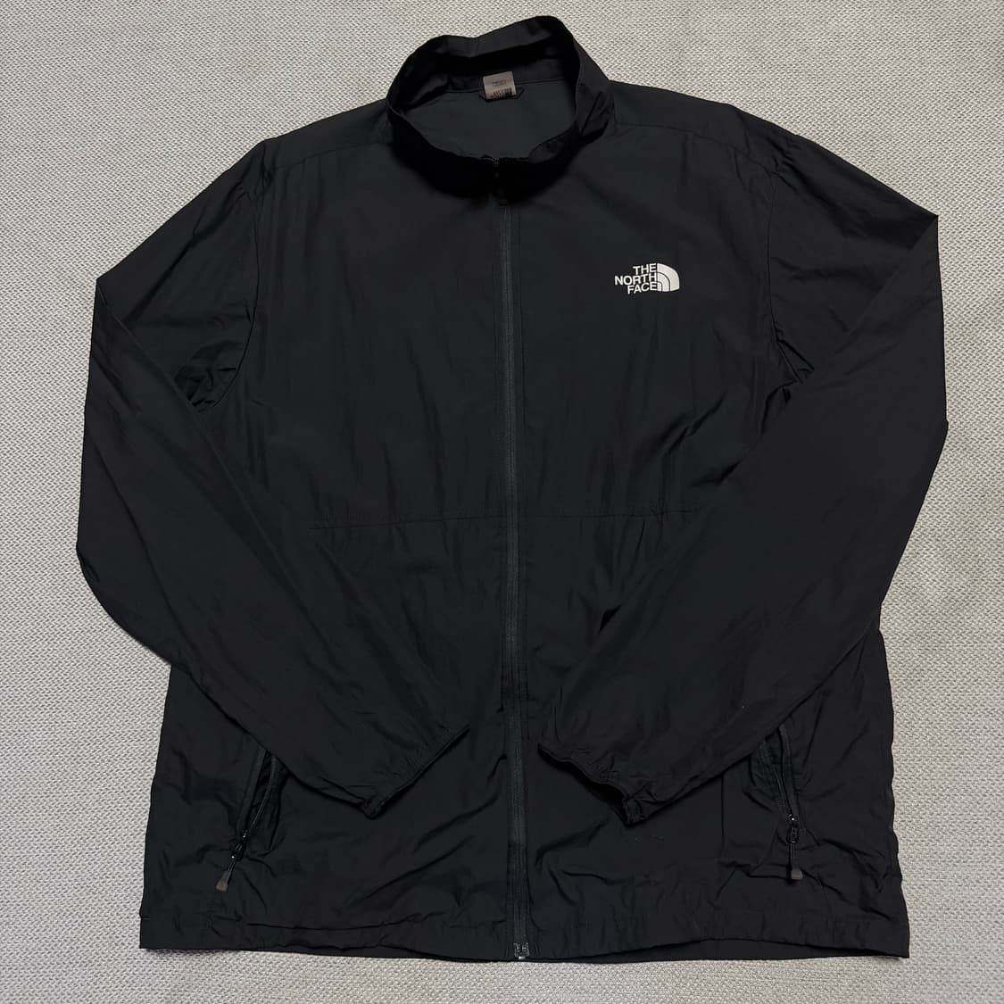 노스페이스 경량 바람막이 자켓 상품이미지1
