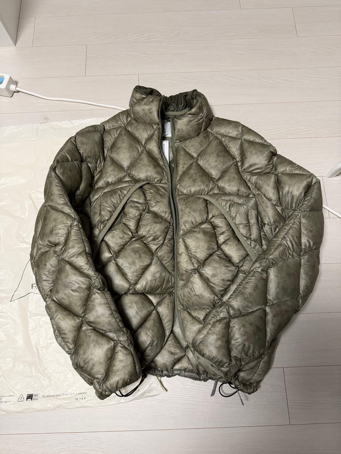 로아 하이킹 nuna 800 패딩 세이지그린 m 상품이미지1