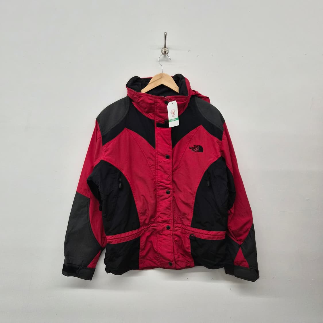 노스페이스 레드/블랙 바람막이 자켓 남성 L 상품이미지1