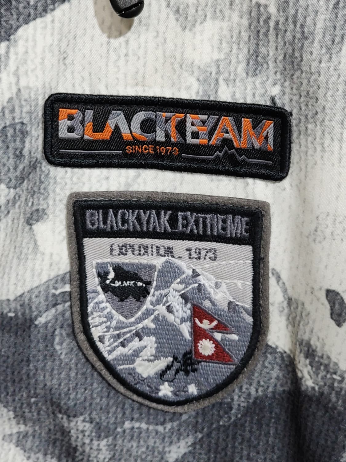 (110) 블랙야크 바람막이 점퍼 카모패턴 빅사이즈 아웃도어 자켓  상품이미지4