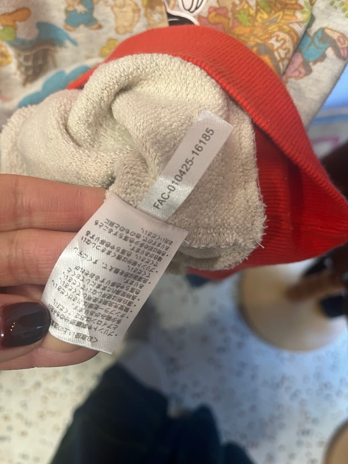 도쿄 디즈니랜드 정품 올오버 프린팅 후드티 (M) 상품이미지4