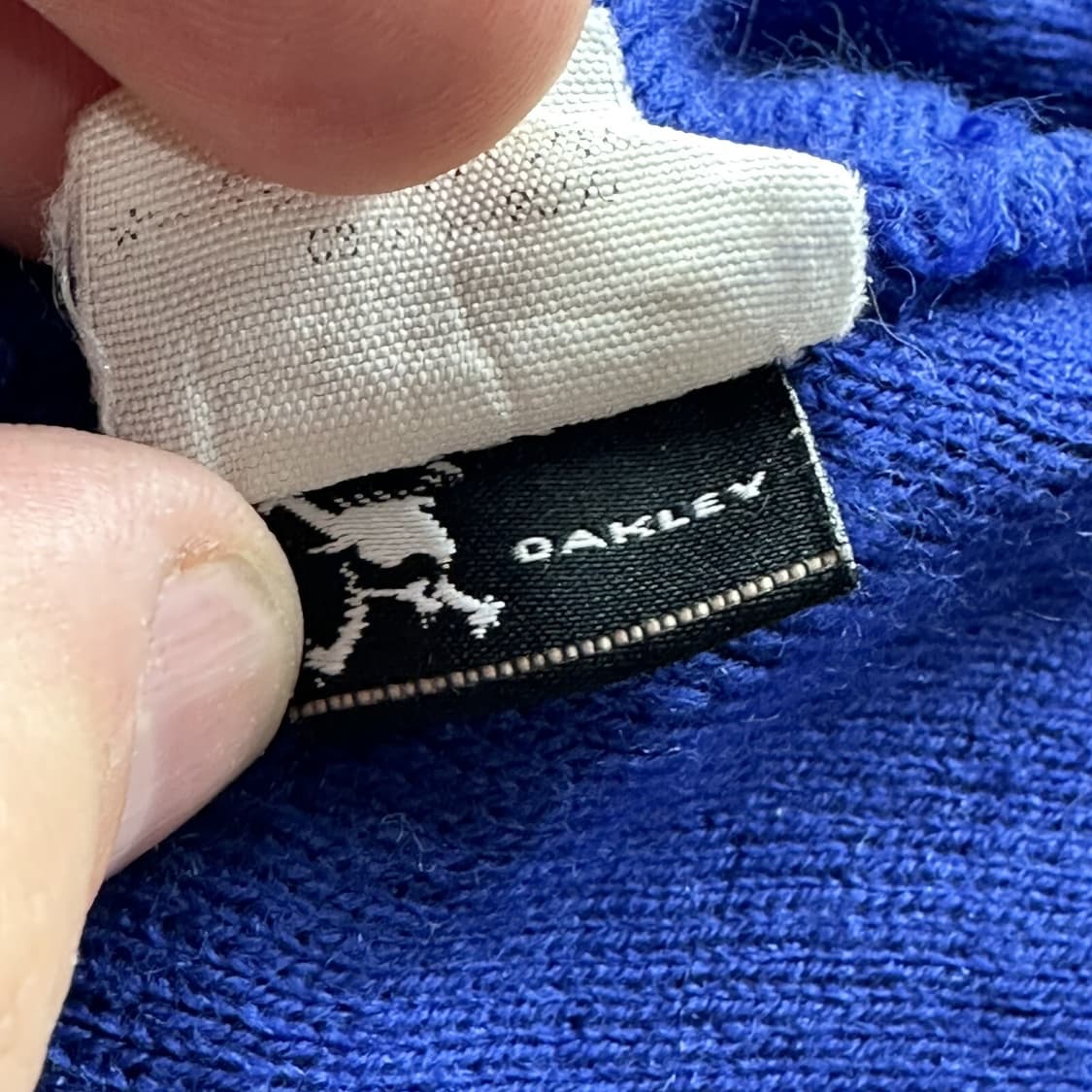 오클리 레트로 로고 방울 비니 블루 상품이미지4