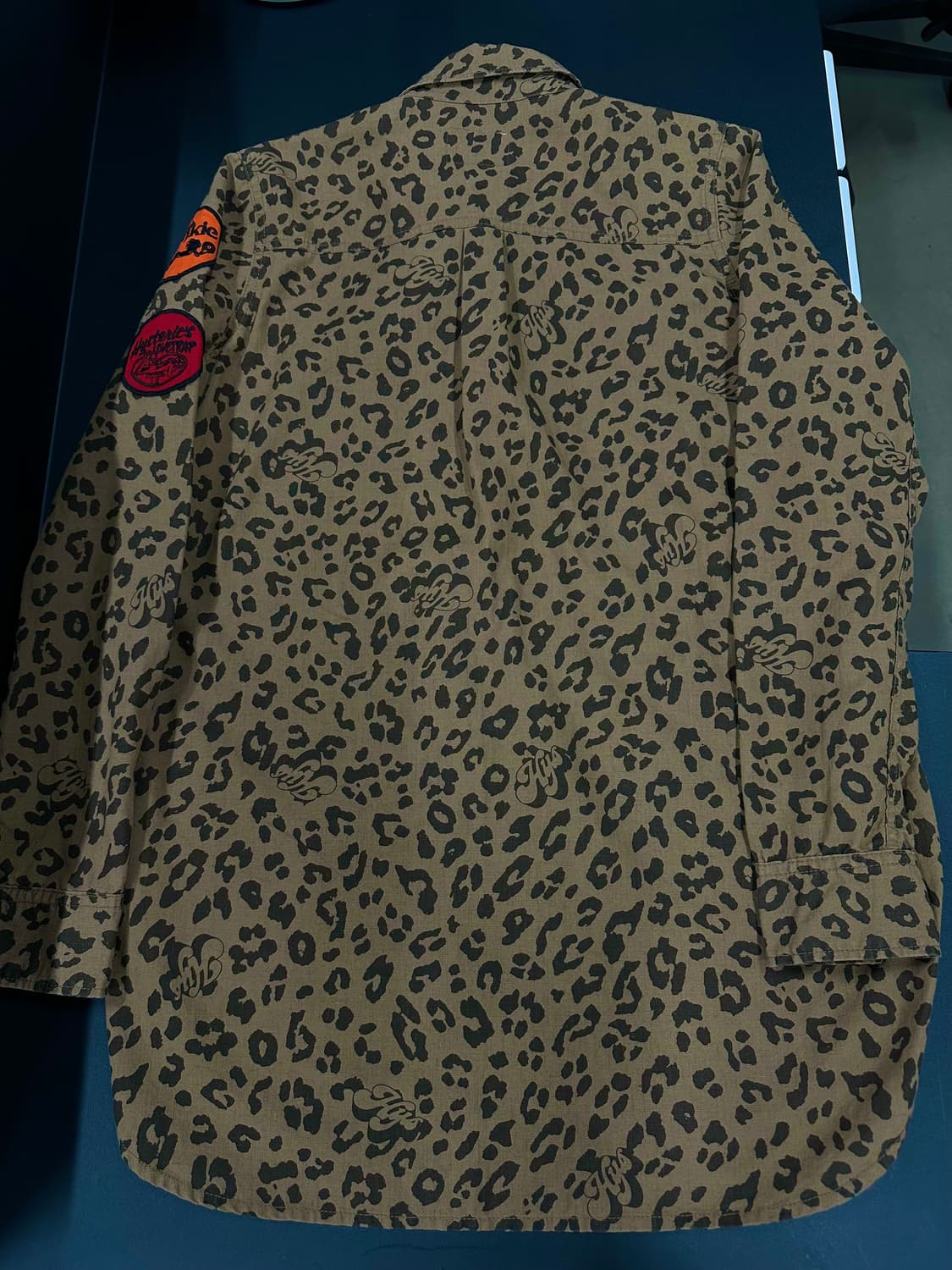 히스테릭 글래머 오버핏 자수패치 레오파드 셔츠 상품이미지6