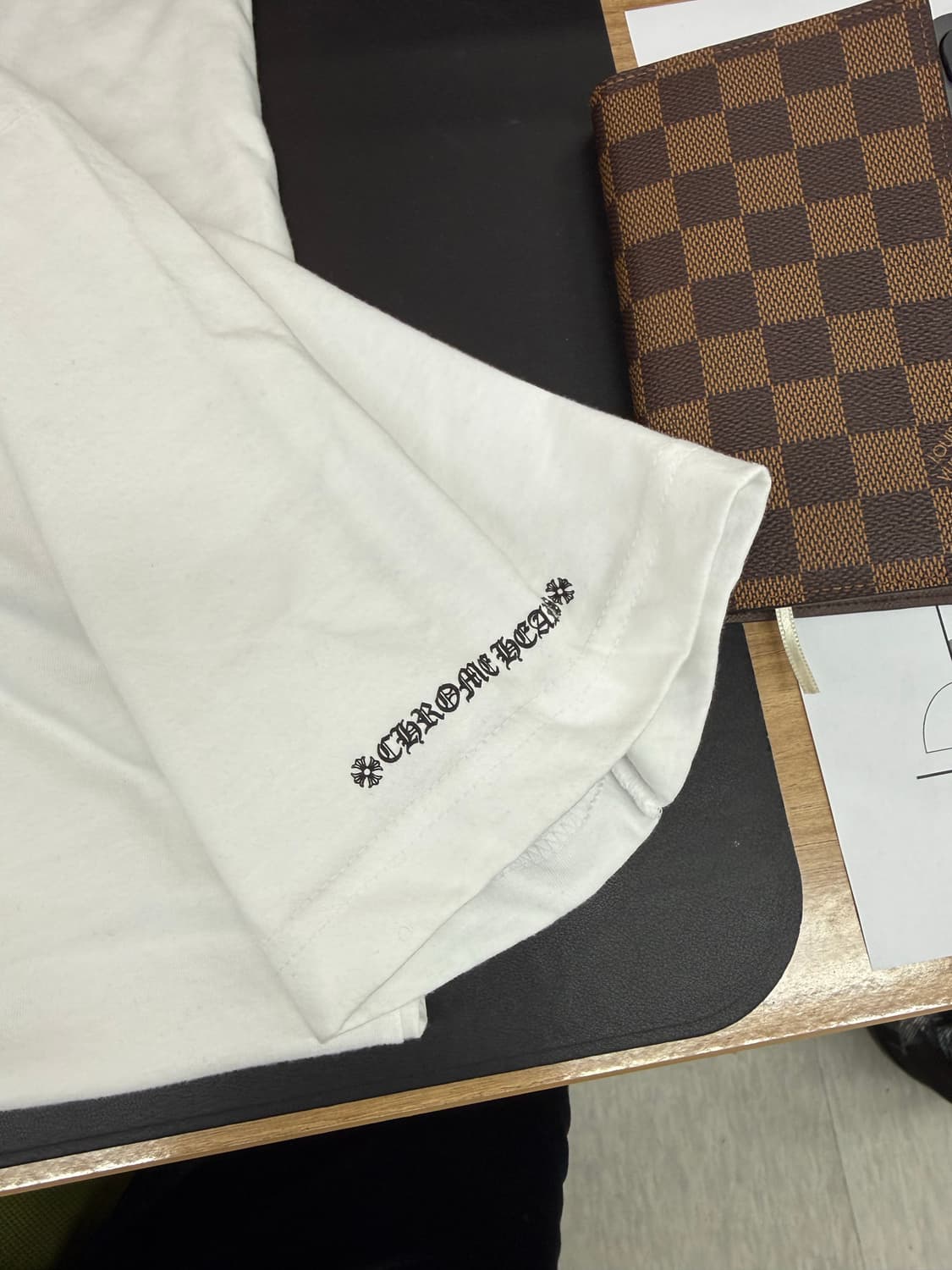 크롬하츠 스크롤 로고 티셔츠 화이트(XL) 판매합니다. 상품이미지5