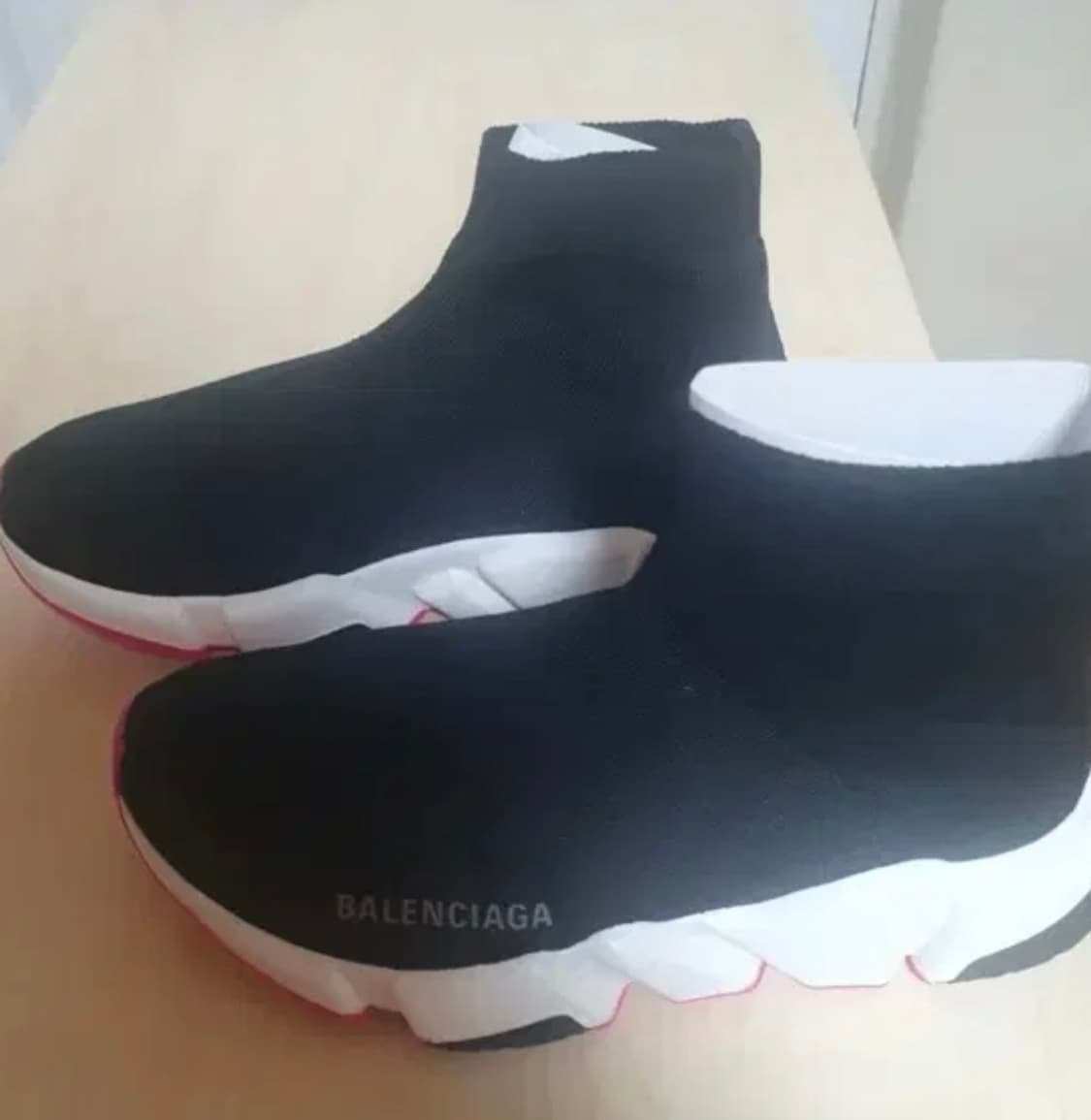 발렌시아가 스피드러너 35  상품이미지1