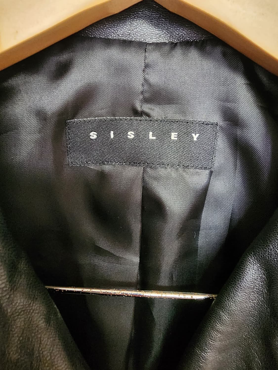 시슬리 블랙 스터드 양가죽 라이더 자켓 상품이미지4