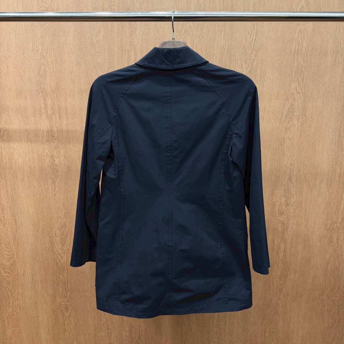 막스앤코 카라넥 롱 자켓 래글런 투웨이 지퍼 디테일 레귤러핏 블랙 상품이미지3