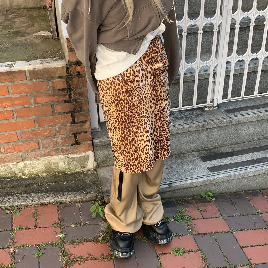 발렌티노 레오파드 슬릿 스커트 상품이미지3