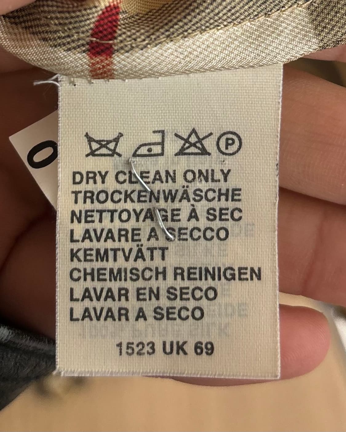 버버리 노바 체크 바로크 패턴 실크 롱슬리브 셔츠 상품이미지8