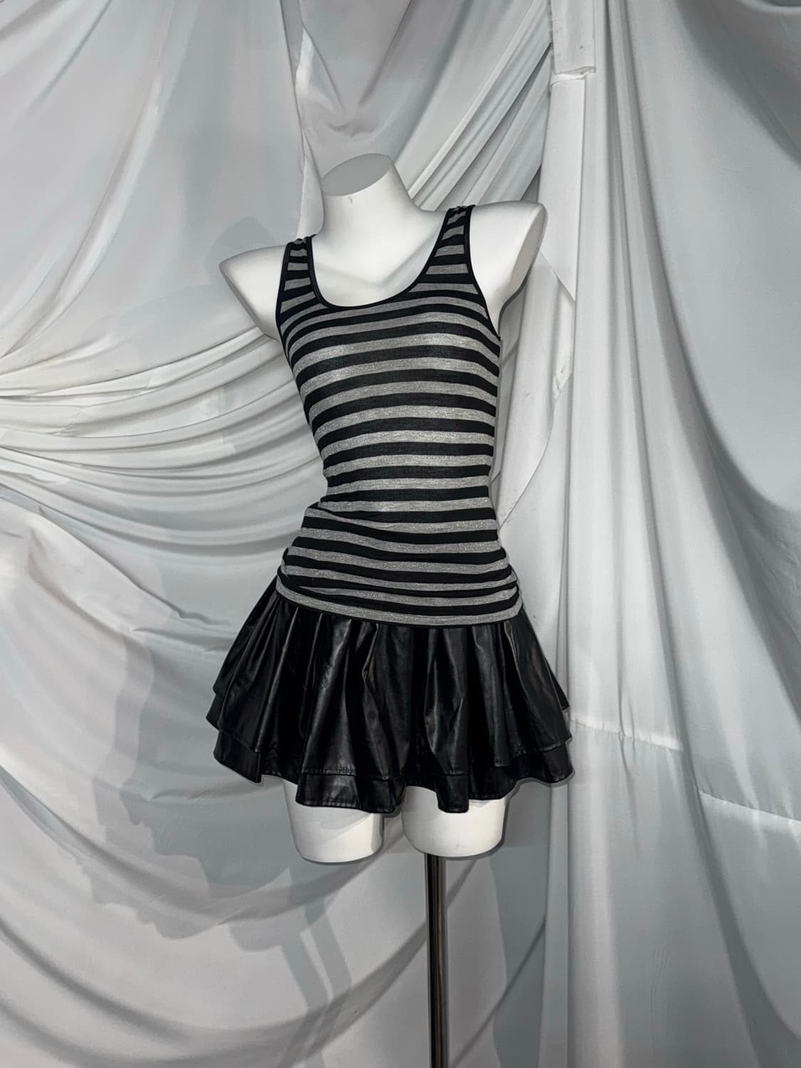 화이트 스크레치 레더 데일리펑크 코디세트  상품이미지3