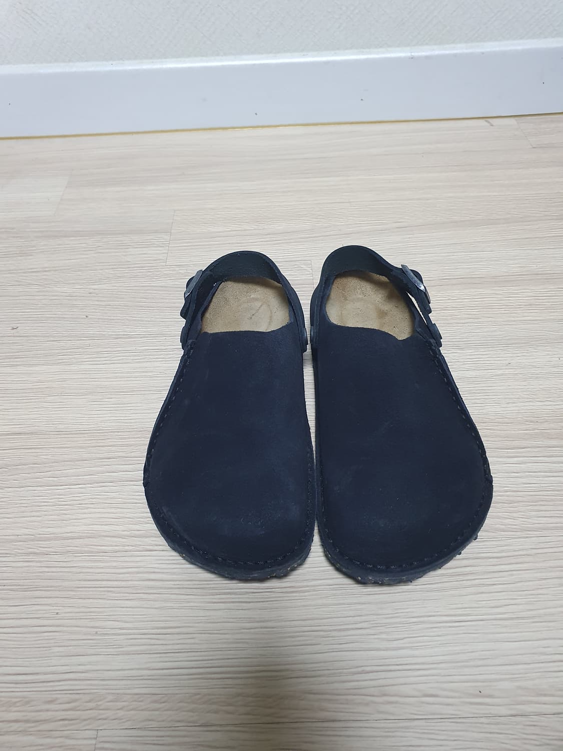 버켄스탁 루트리 스웨이드 클로그 230 상품이미지3