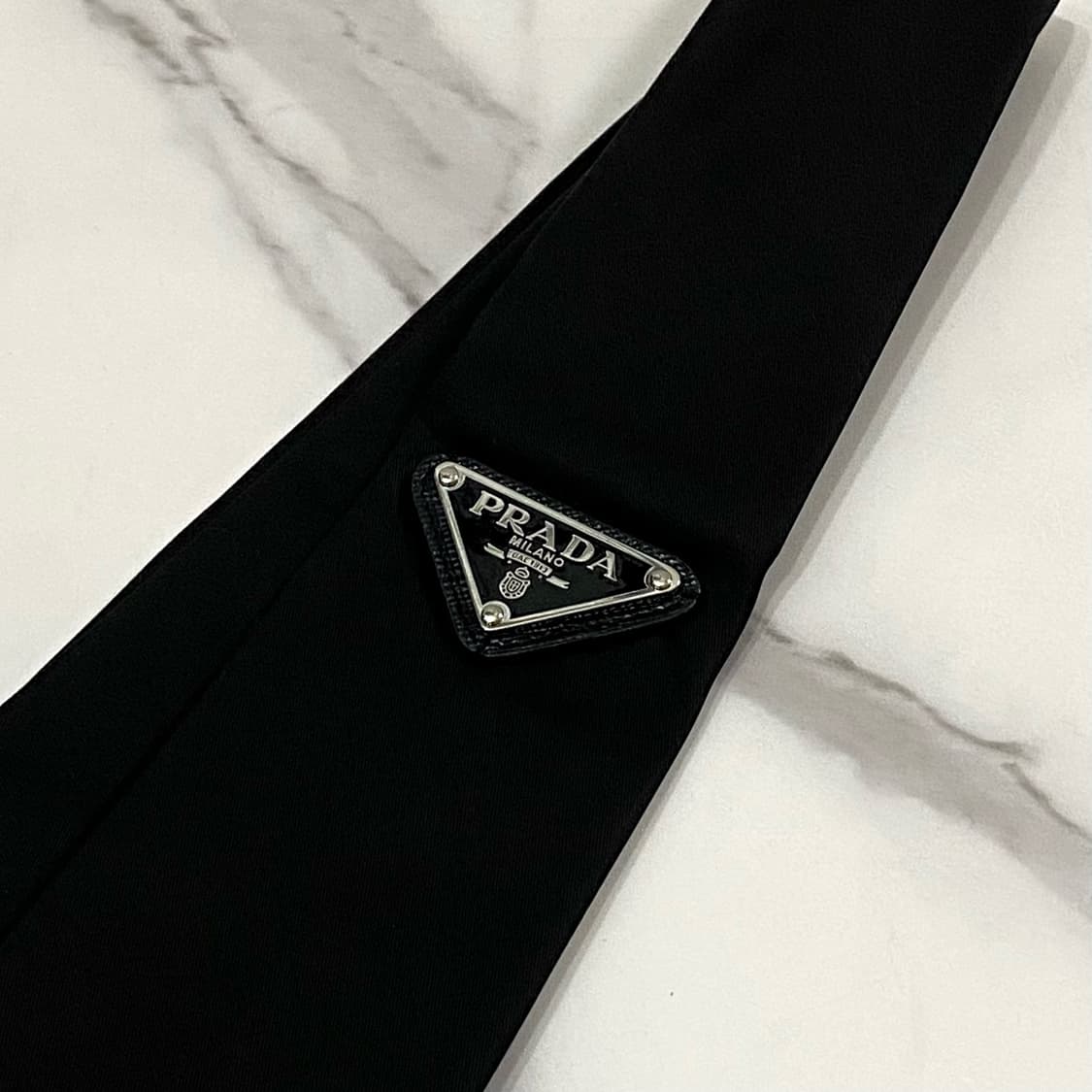 거의새것 프라다 리나일론 삼각로고 개버딘 넥타이 블랙 150size 상품이미지3