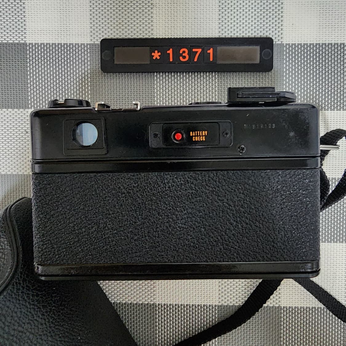 야시카 일렉트로 35 gtn 필름카메라 블랙바디 케이스포함 상품이미지3