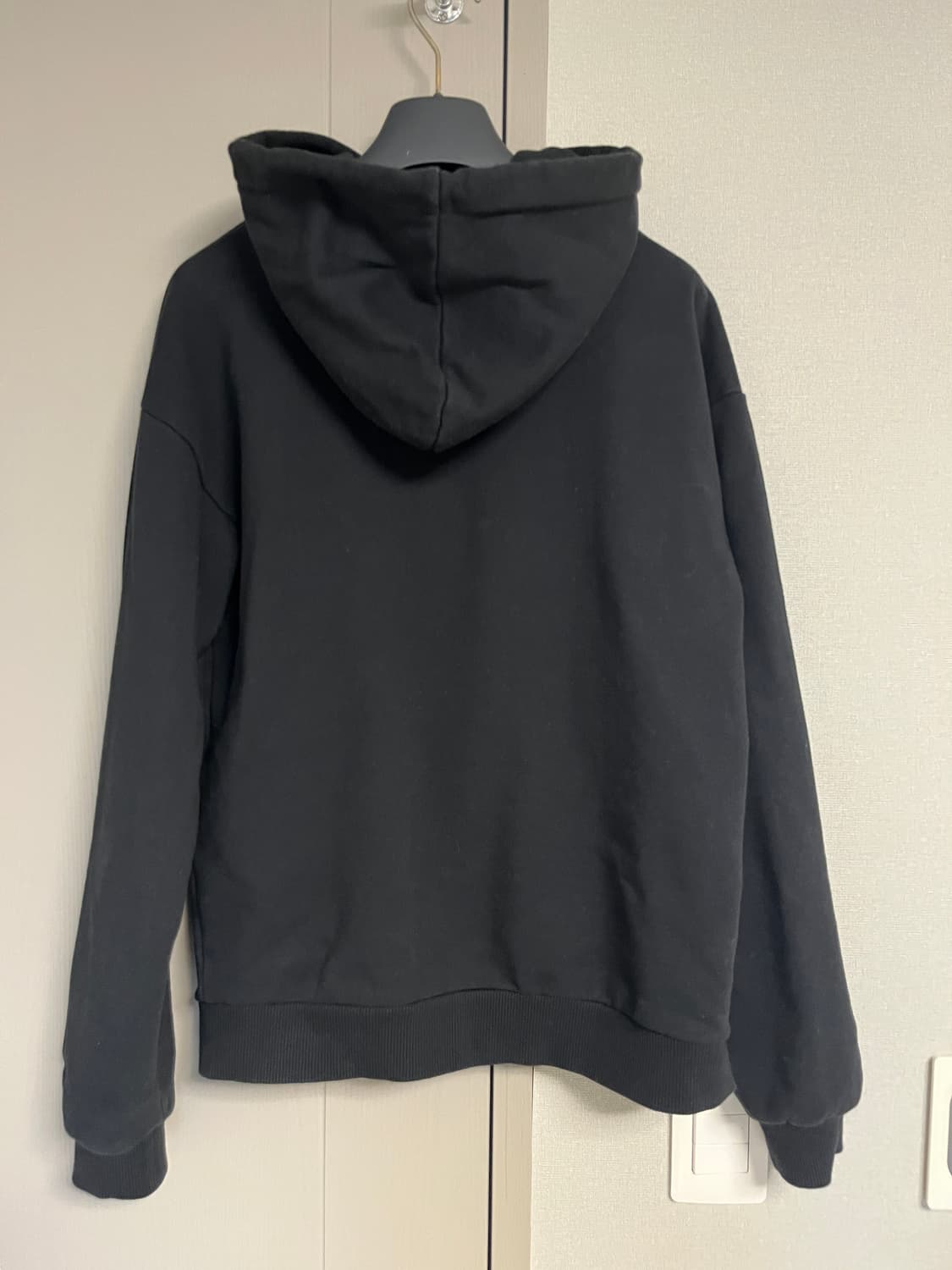 셀린느 로고 후드 블랙 xs 상품이미지2