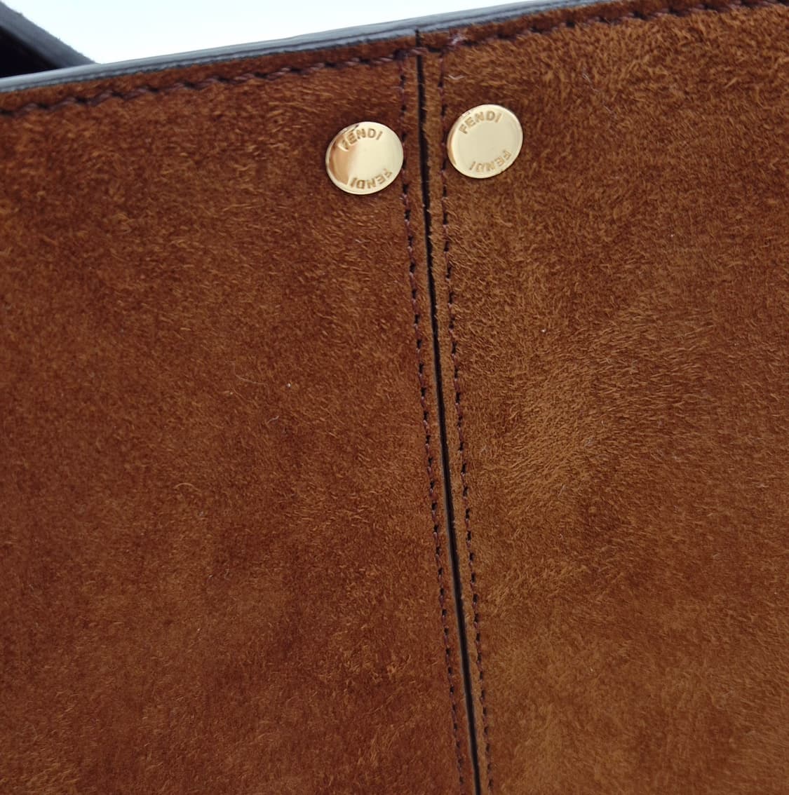 펜디 피카부 스웨이드 미듐 토트백 겸 숄더백 상품이미지10