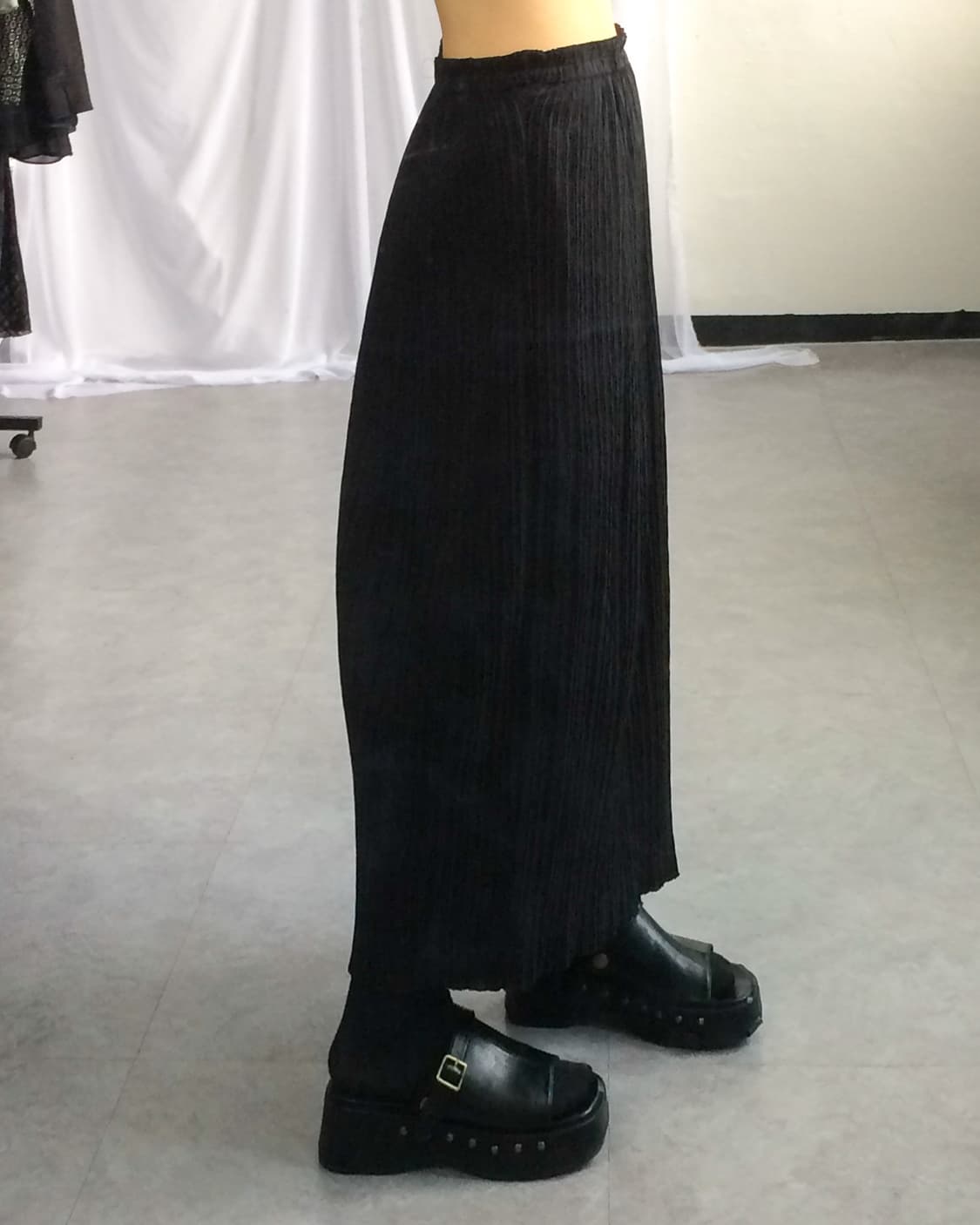Reversible pleats long skirt 상품이미지9
