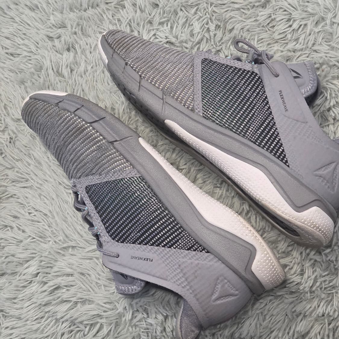 2q-29:리복 플렉스위브 트레이닝 스니커즈 그레이 (235mm 상품이미지8