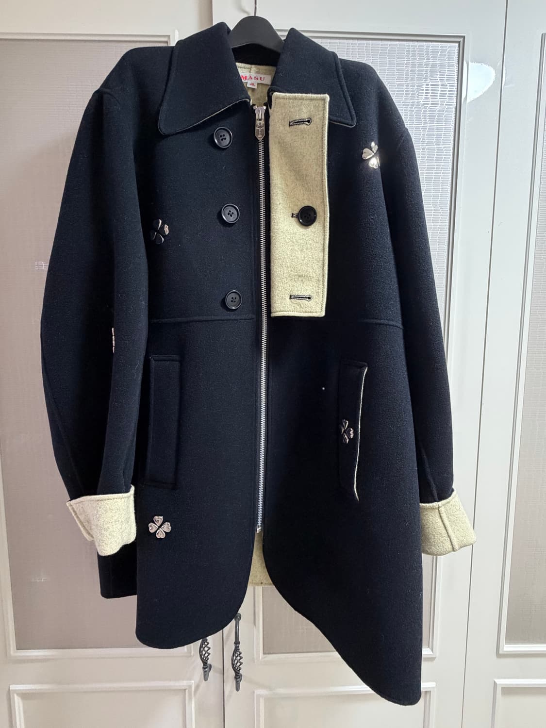 21AW MASU ZIP-UP CLOVER STUDS COAT 마수 코트 상품이미지2