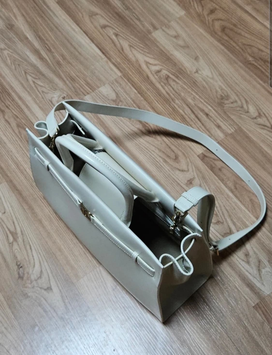 [정품 최상급]제이에스티나 ALTO LG 토트 IV 가방 새 상품 상품이미지2