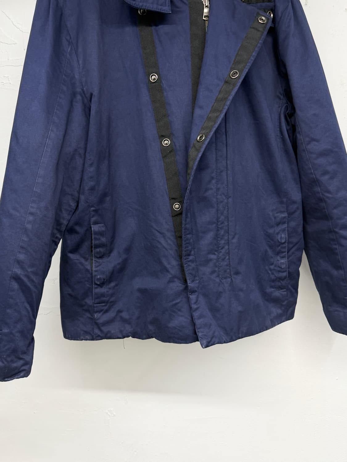 알마니 익스체인지 사선지퍼 파카 상품이미지4