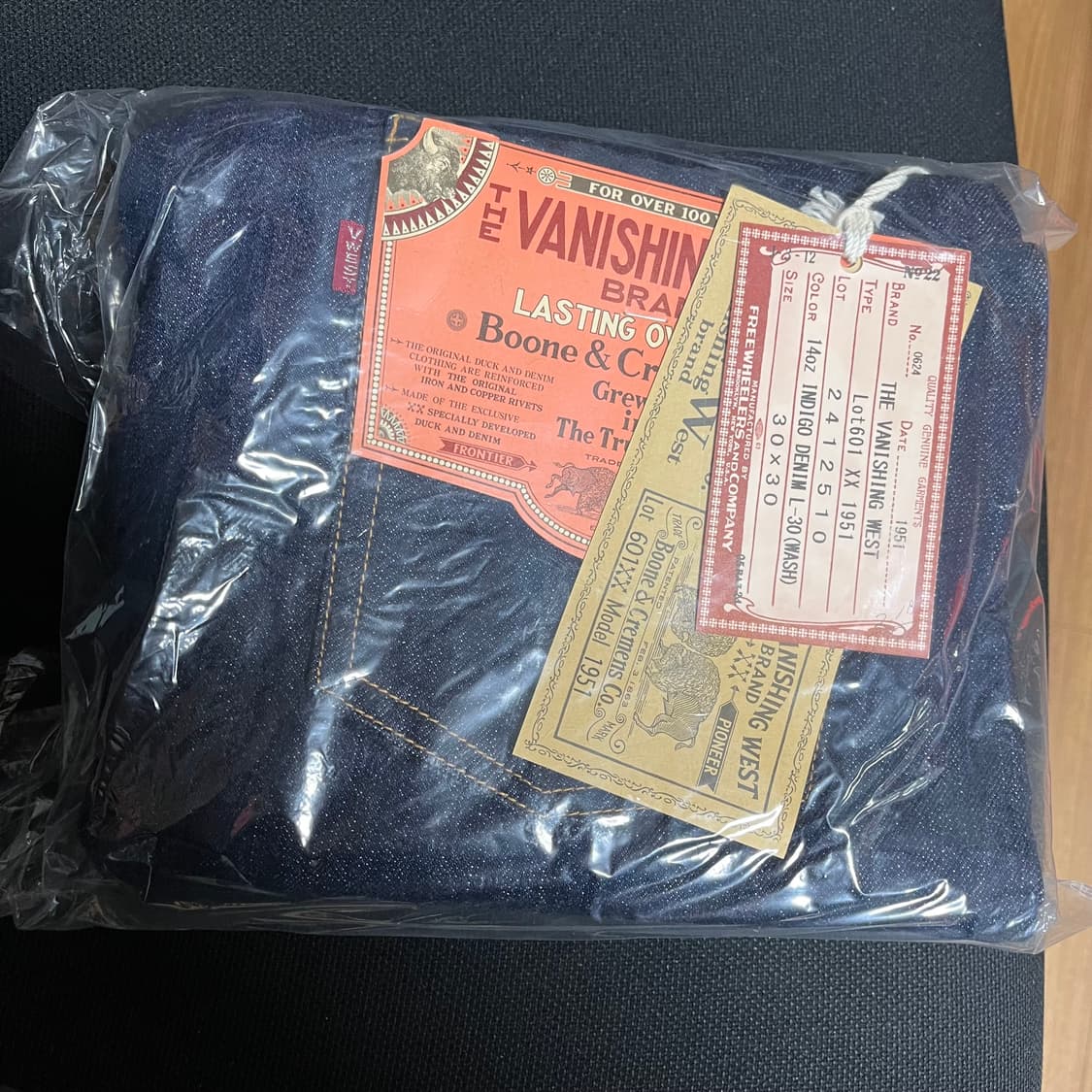 프리휠러스 Vanishing West 1951 데님 30x30 상품이미지1