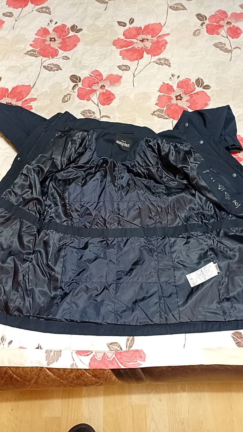 몽벨 바람막이 90 여성55 가슴51 기장68 상품이미지4