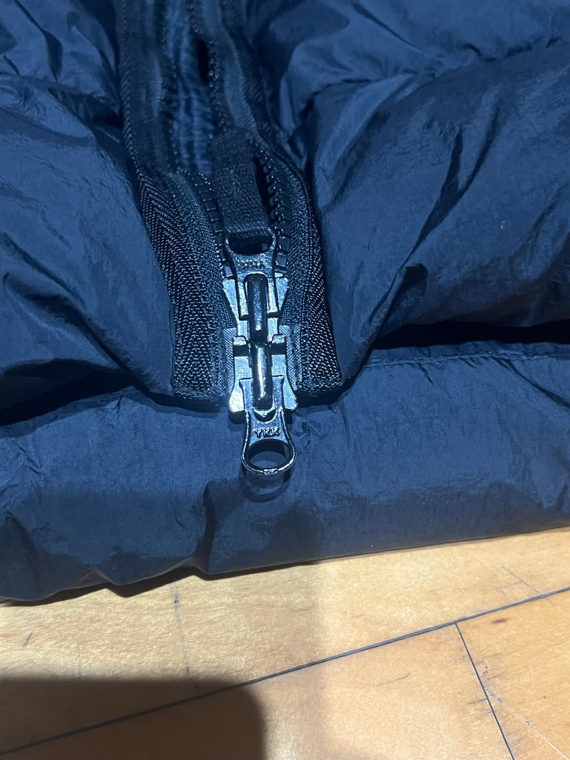 21fw 스톤아일랜드 크링클랩스 후드 패딩 L 블랙 판매 상품이미지3