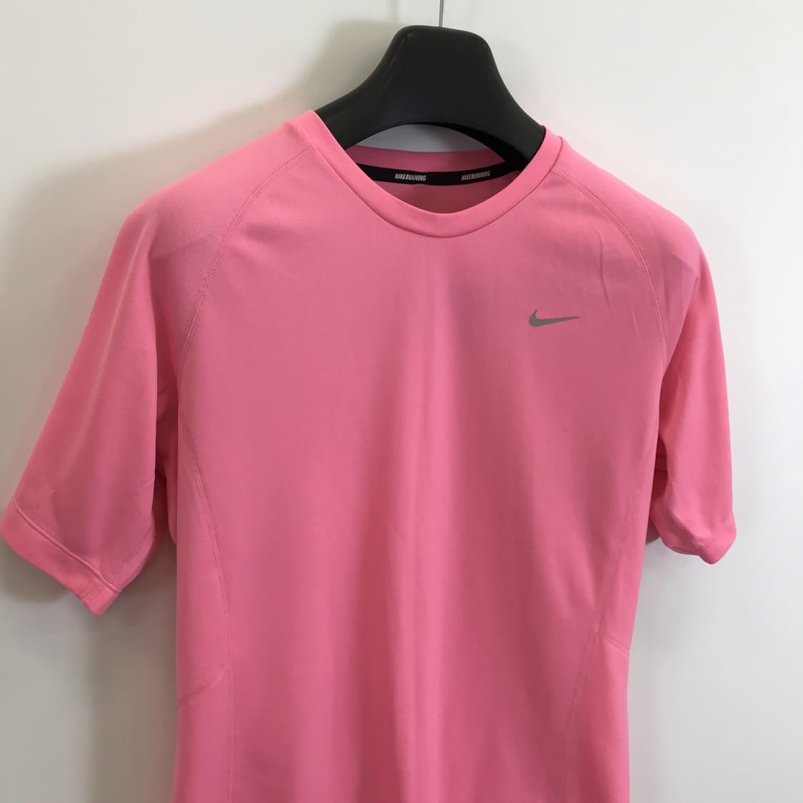 나이키 드라이핏 핑크 반팔티셔츠 [남성M] 상품이미지2