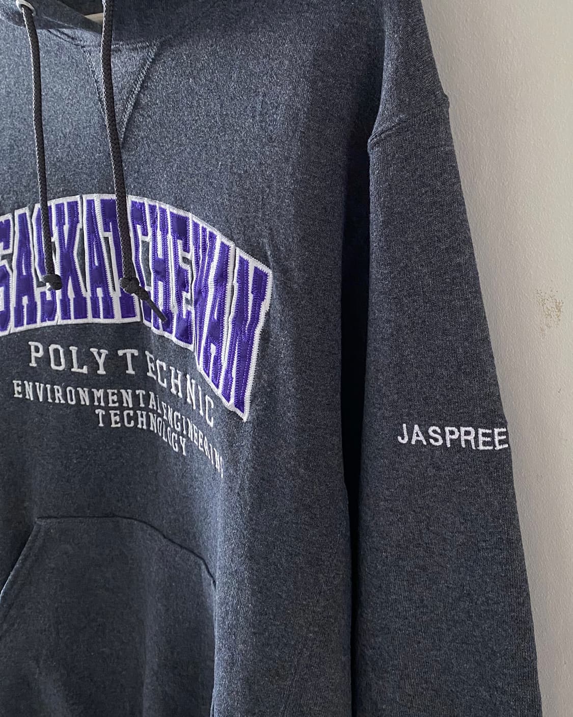 러셀 SASKATCHEWAN POLYTECHNIC 후드티 상품이미지5
