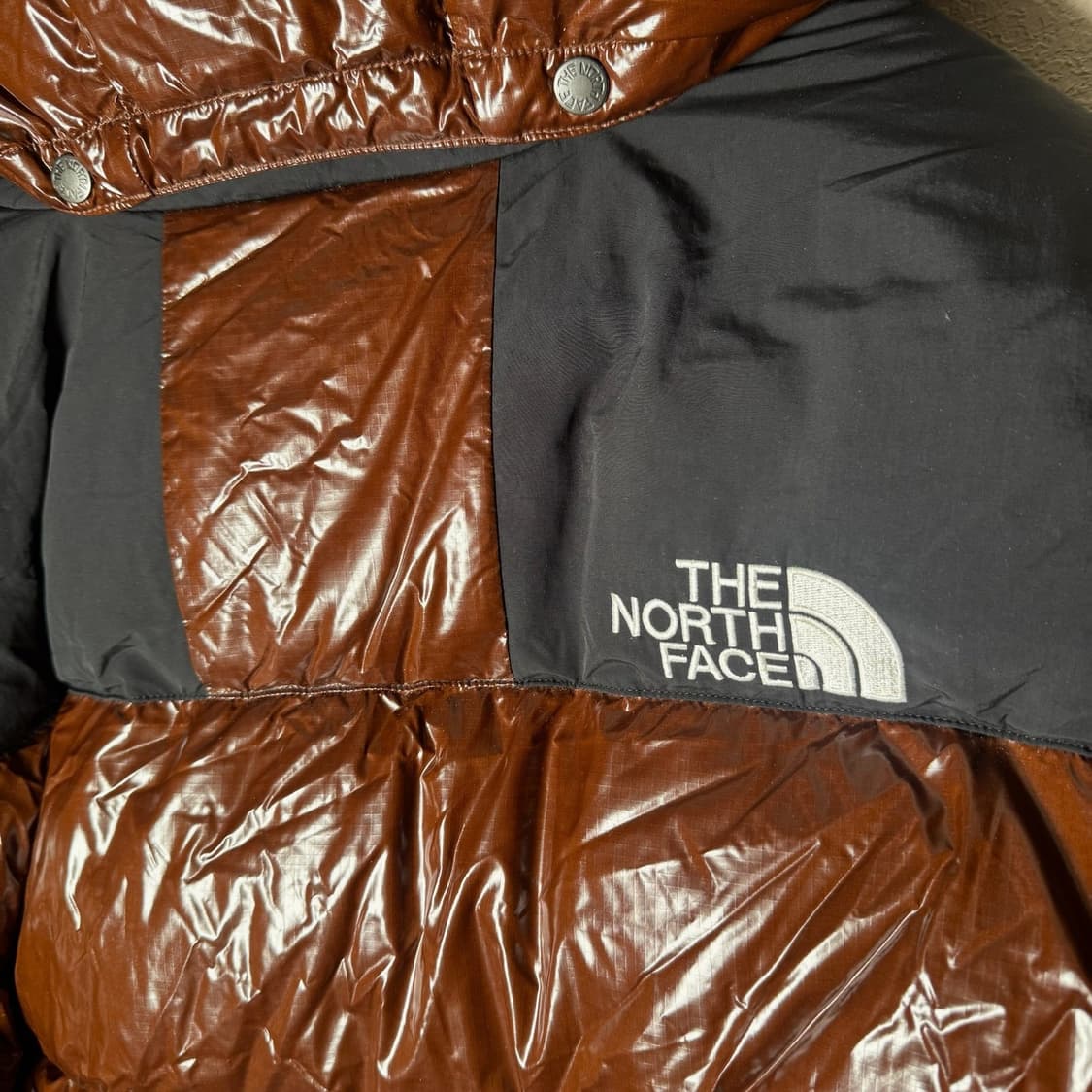 슈프림 x 노스페이스 마운틴 발토로 다운 푸퍼 패딩 자켓 브라운 상품이미지9