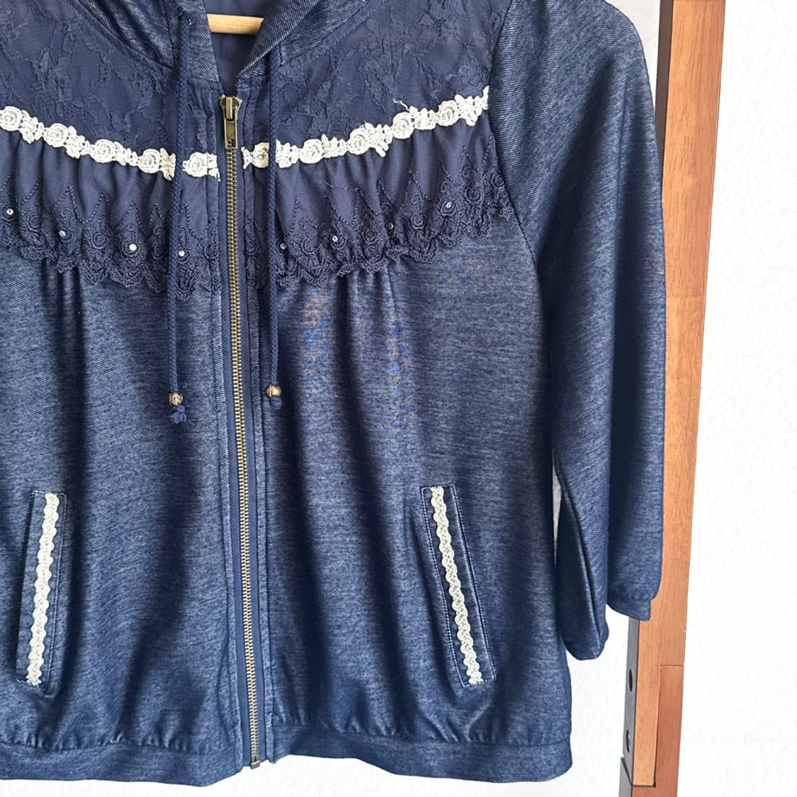 [AXES FEMME] 레이스 후드 데님 집업 상품이미지3