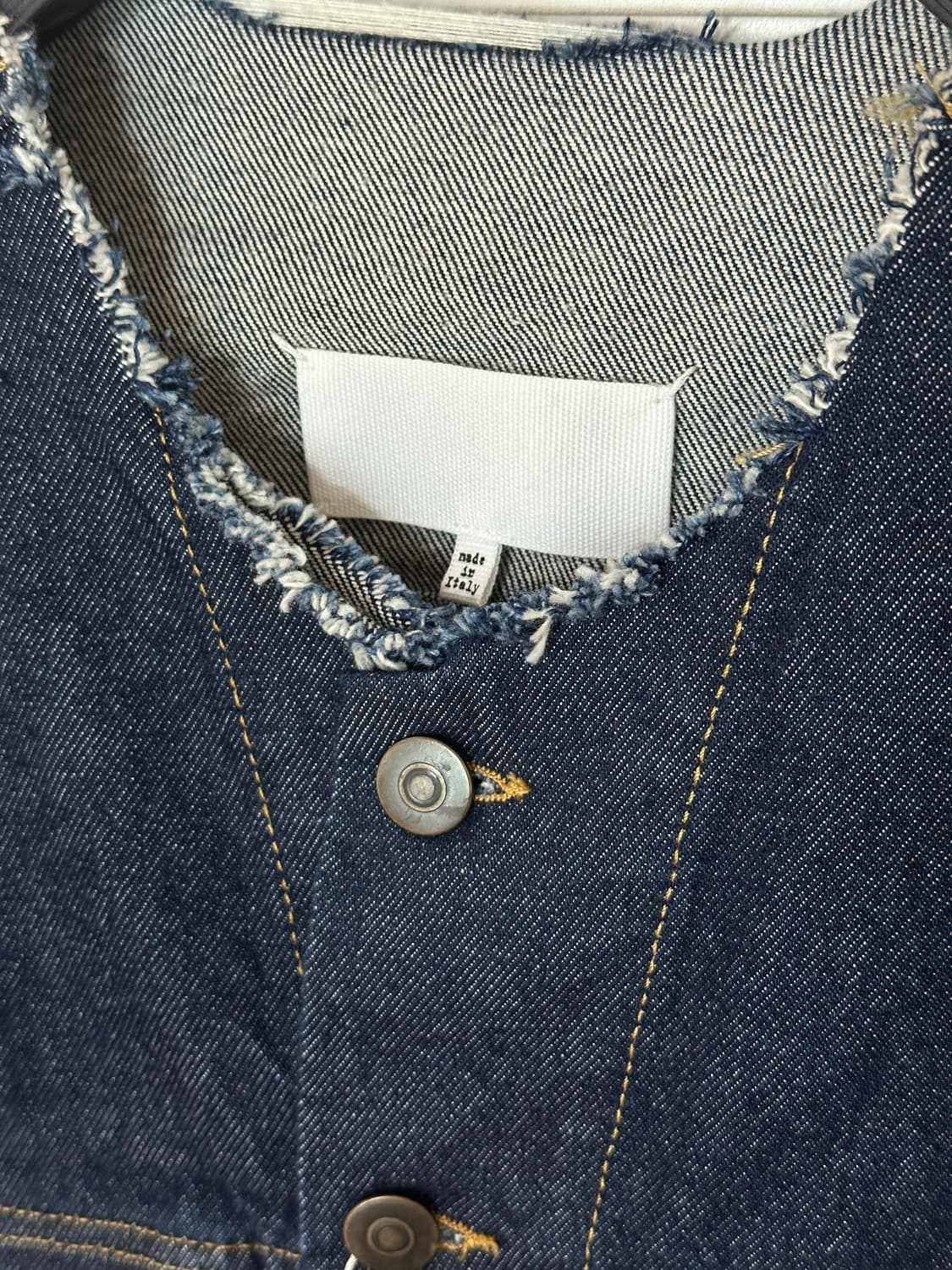 [새제품] 메종마르지엘라 여성 카라리스 데님자켓 EU38 상품이미지2