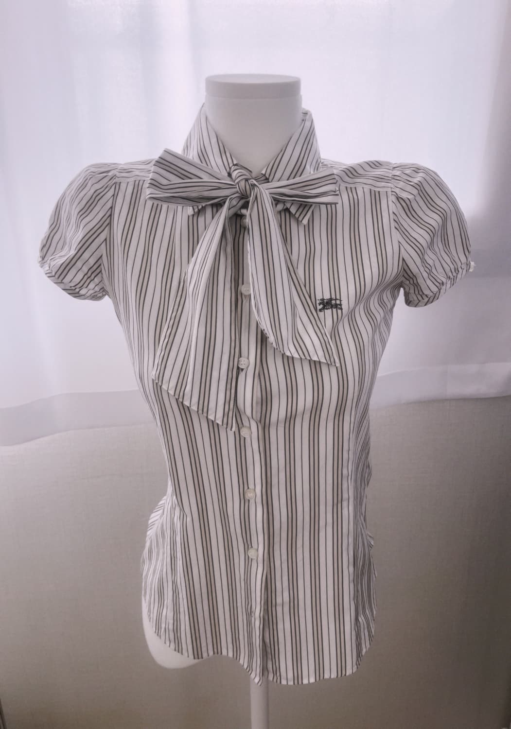 대대장!!) Burberry 블루라벨 라떼갸루 리본 블라우스 상품이미지2