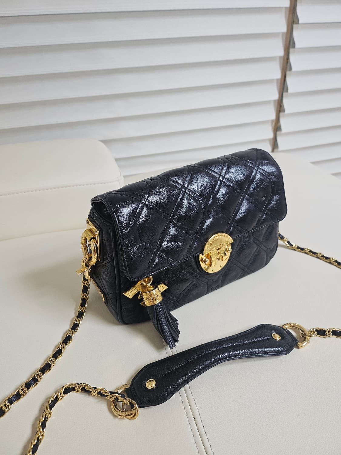 메트로시티 정품 크로스백  상품이미지2