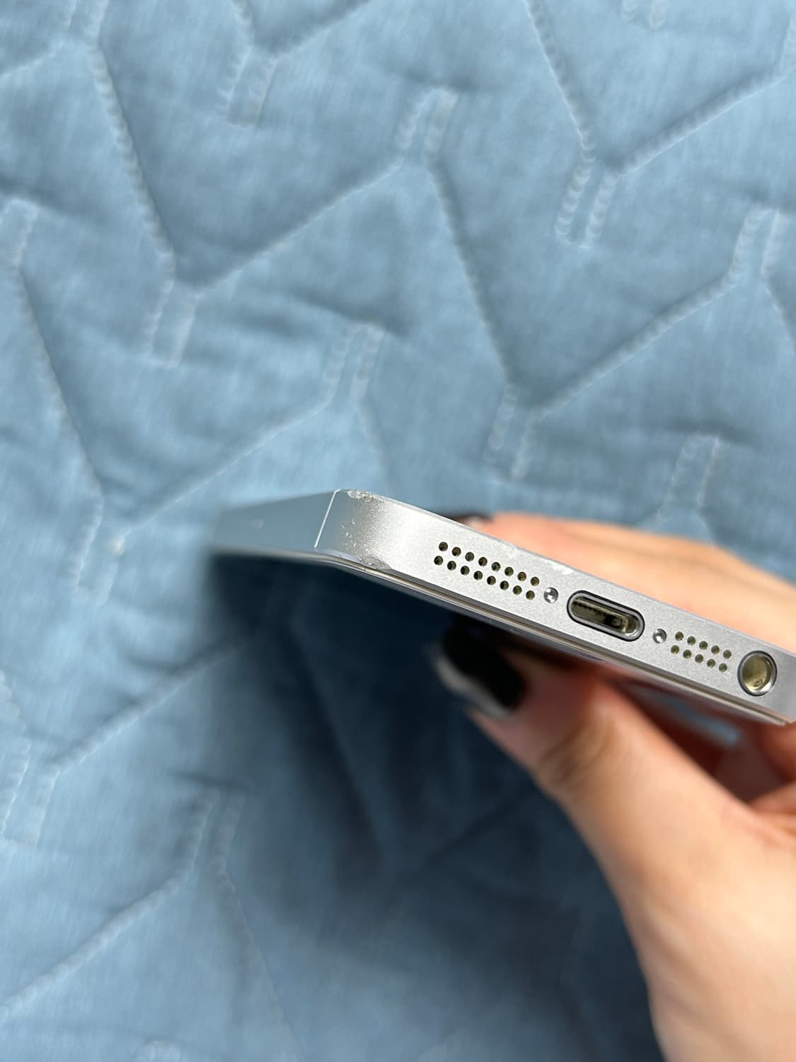 아이폰 SE 1 실버 128  상품이미지4