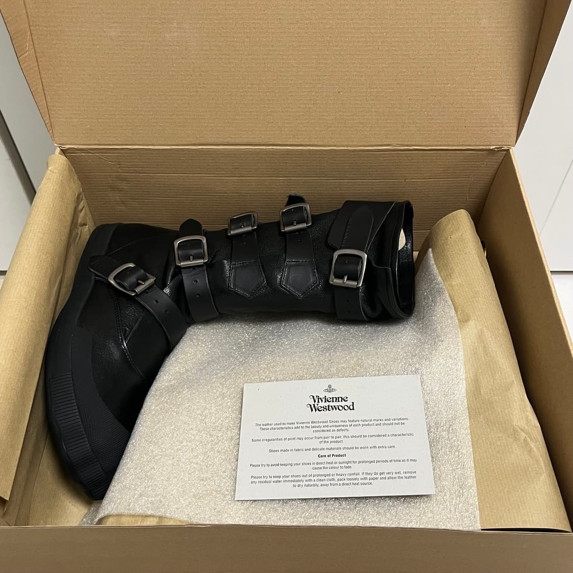 [37,38]비비안웨스트우드 26ss 파일럿 버클 부츠 상품이미지6