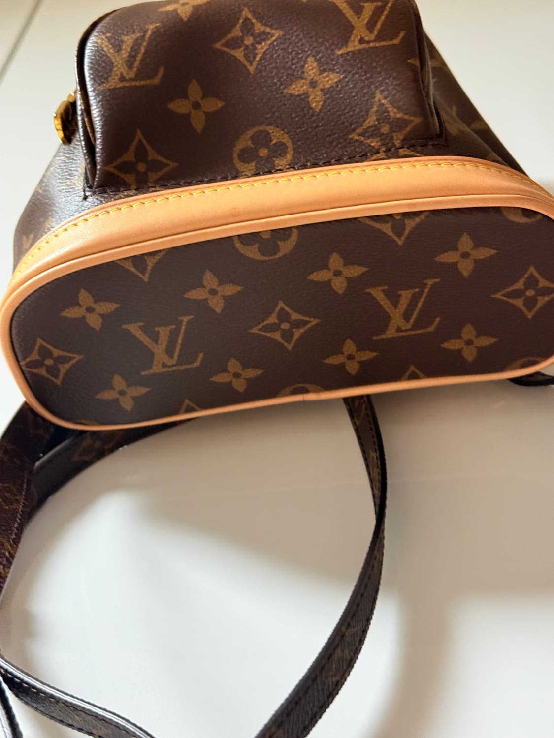 루이비통 몽수리 백팩 미니 상품이미지4