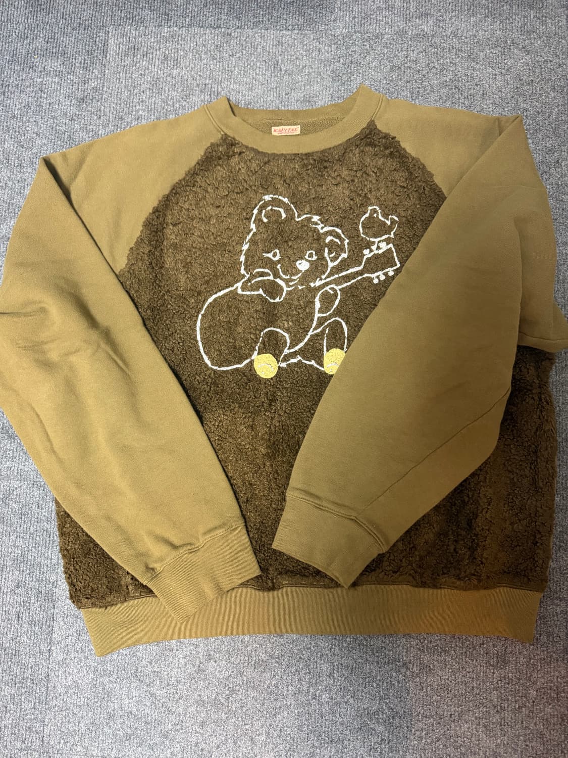 캐피탈 30 플리스 x 퍼 그리즐리 스웨트셔츠 상품이미지2