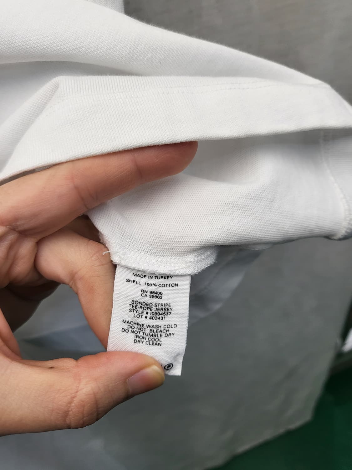 Theory 띠어리 화이트 배색 반팔 티셔츠 상품이미지4