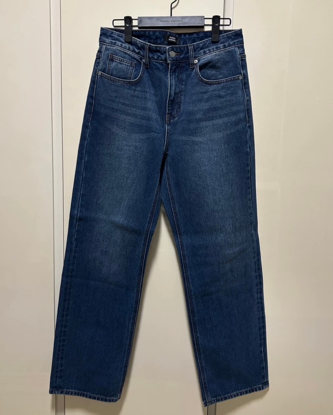 무신사스탠다드 루즈 스트레이트 데님 팬츠 [미디엄 인디고] 상품이미지3