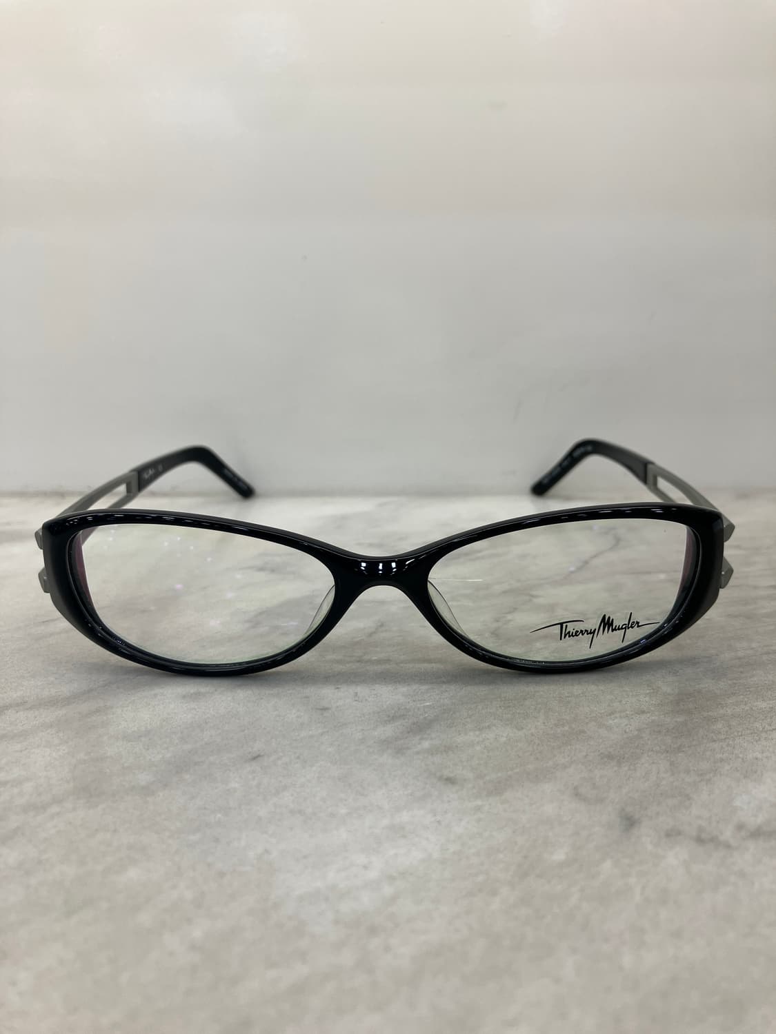 티에리 뮈글러 Thierry Mugler 블랙 실버렉 오벌 뿔테 안경 상품이미지6
