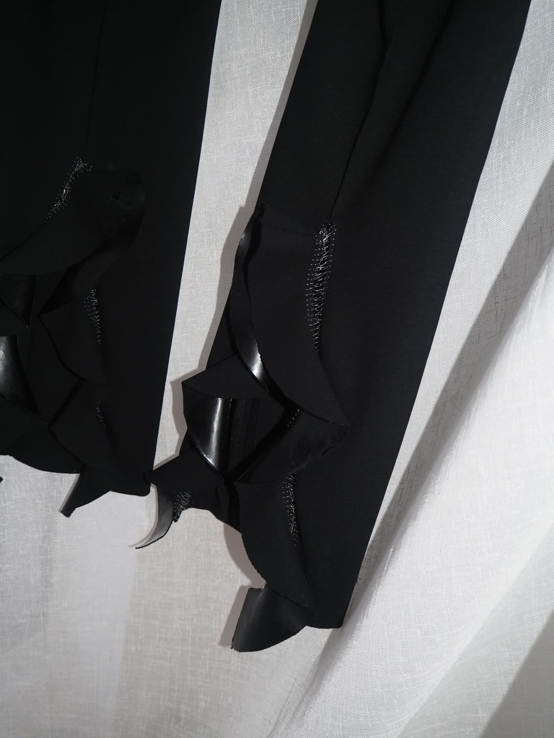 TOGA ARCHIVES ruffle trousers 상품이미지7
