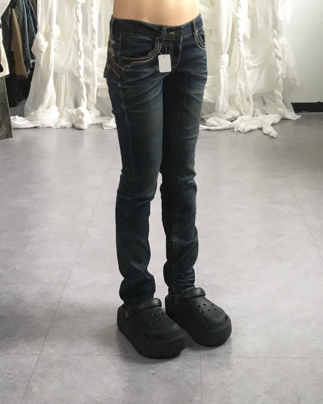 back patch point washing denim pants 상품이미지7
