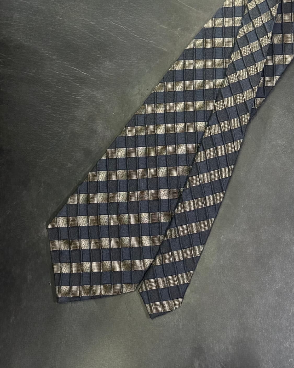 조르지오 페리 스트라이프 주름 실크 넥타이 네이비 그레이 집사 메이드 상품이미지4