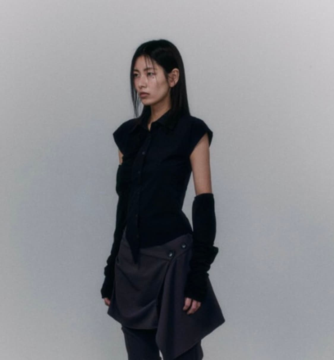 오호스 OJOS 캡슬리브 워머 셔츠 블랙 상품이미지1