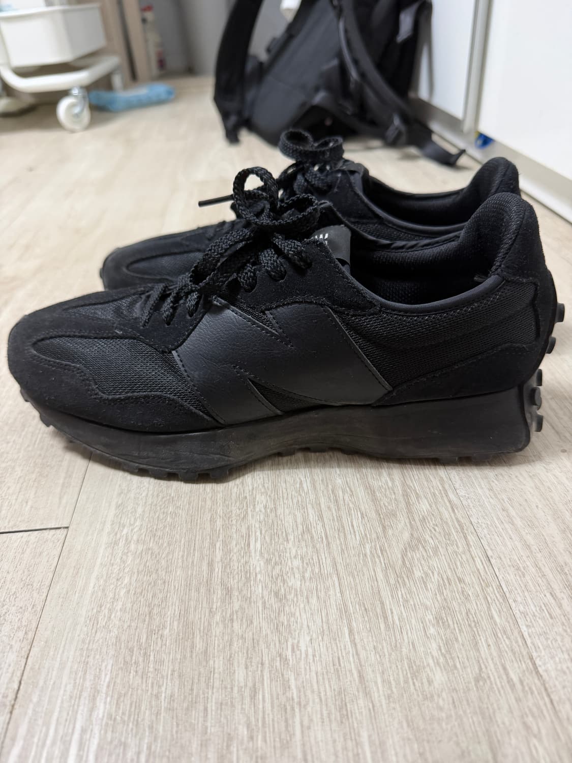 뉴발란스 327블랙 280 상품이미지1