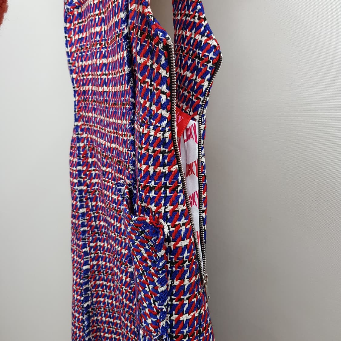 럭키슈에뜨 2021 멀티 컬러 트위드 슬리브리스 원피스 36사이즈 상품이미지4