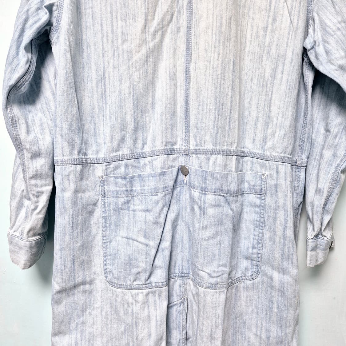 [M]칼하트 라이트 워시 데님 코트 상품이미지7