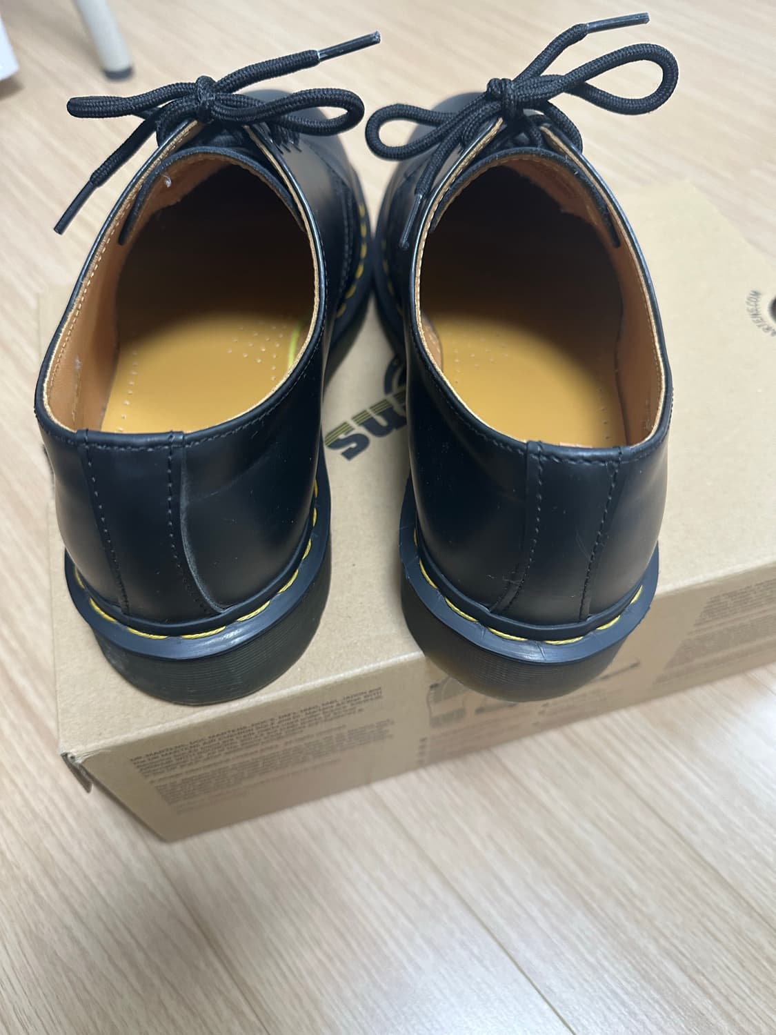 닥터마틴 1461 스무스 (uk8) 상품이미지4